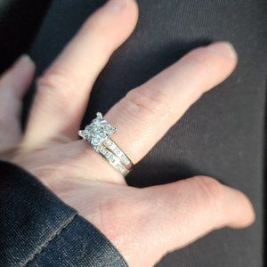 Round Brillant 1.10 ctw 14 KT white gold set